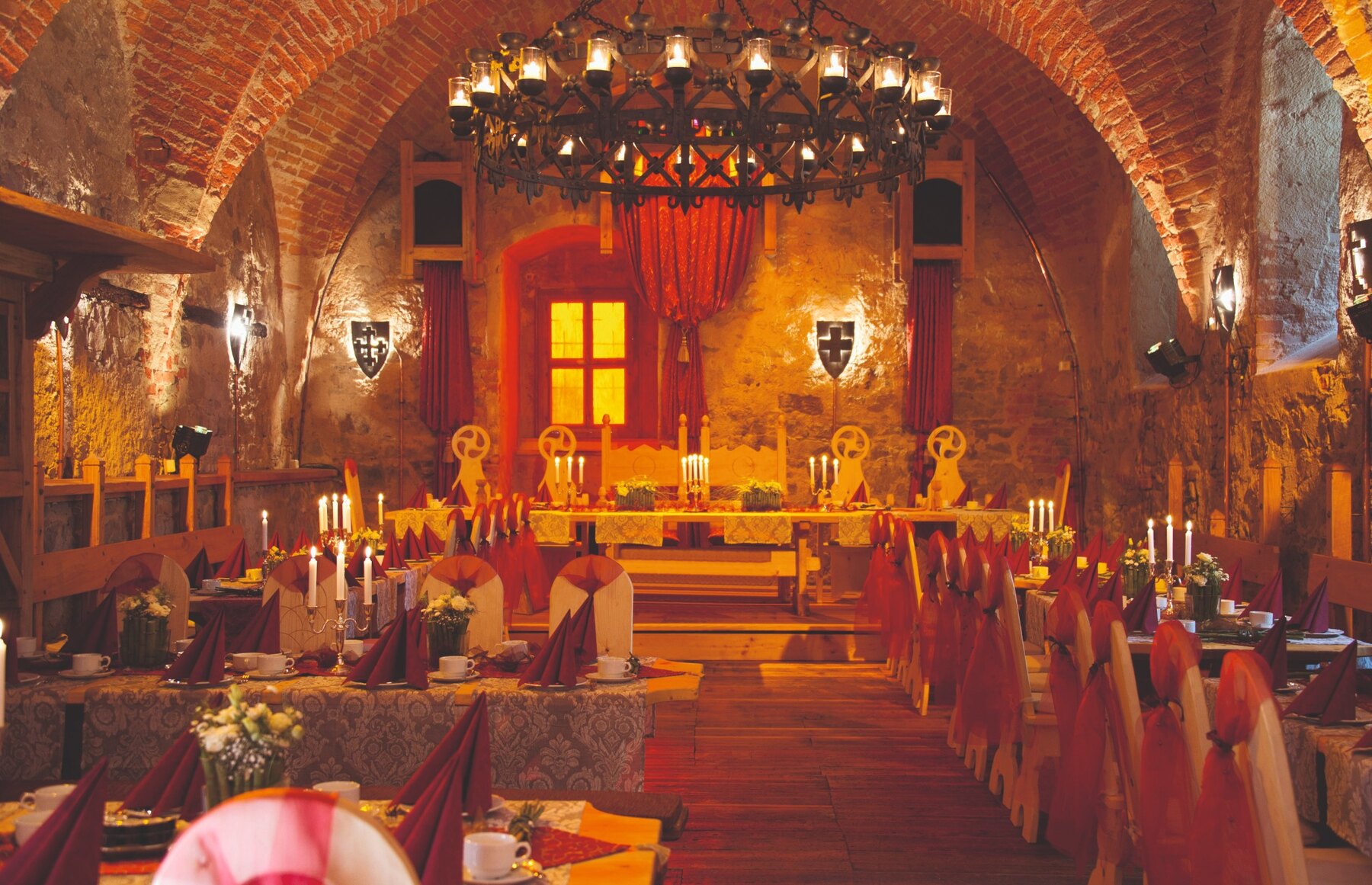 Unverputztes Zellengewölbe der Schlosskapelle